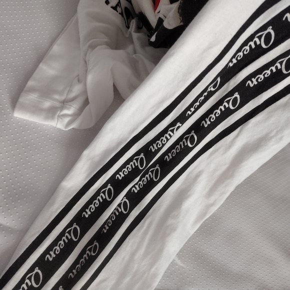 👑*NWOT* On Fire long sleeve queen shirt size 2X 👑 - Picture 6 of 6